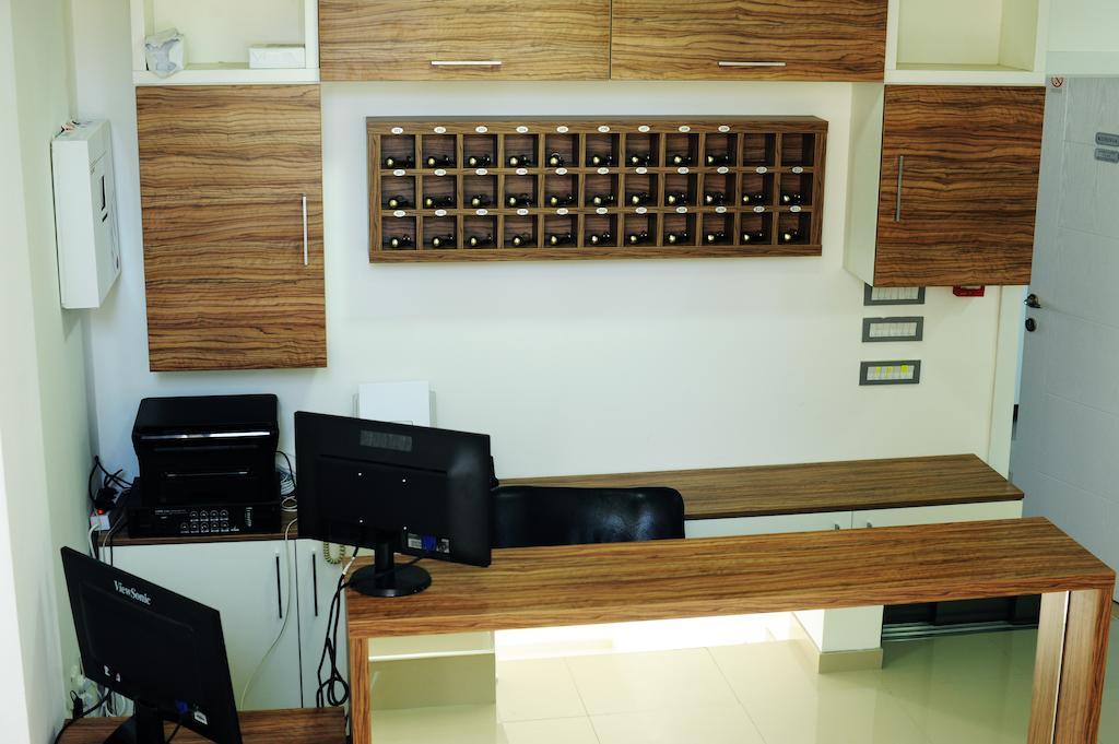 Garni Hotel Crystal Ice Ниш Екстер'єр фото